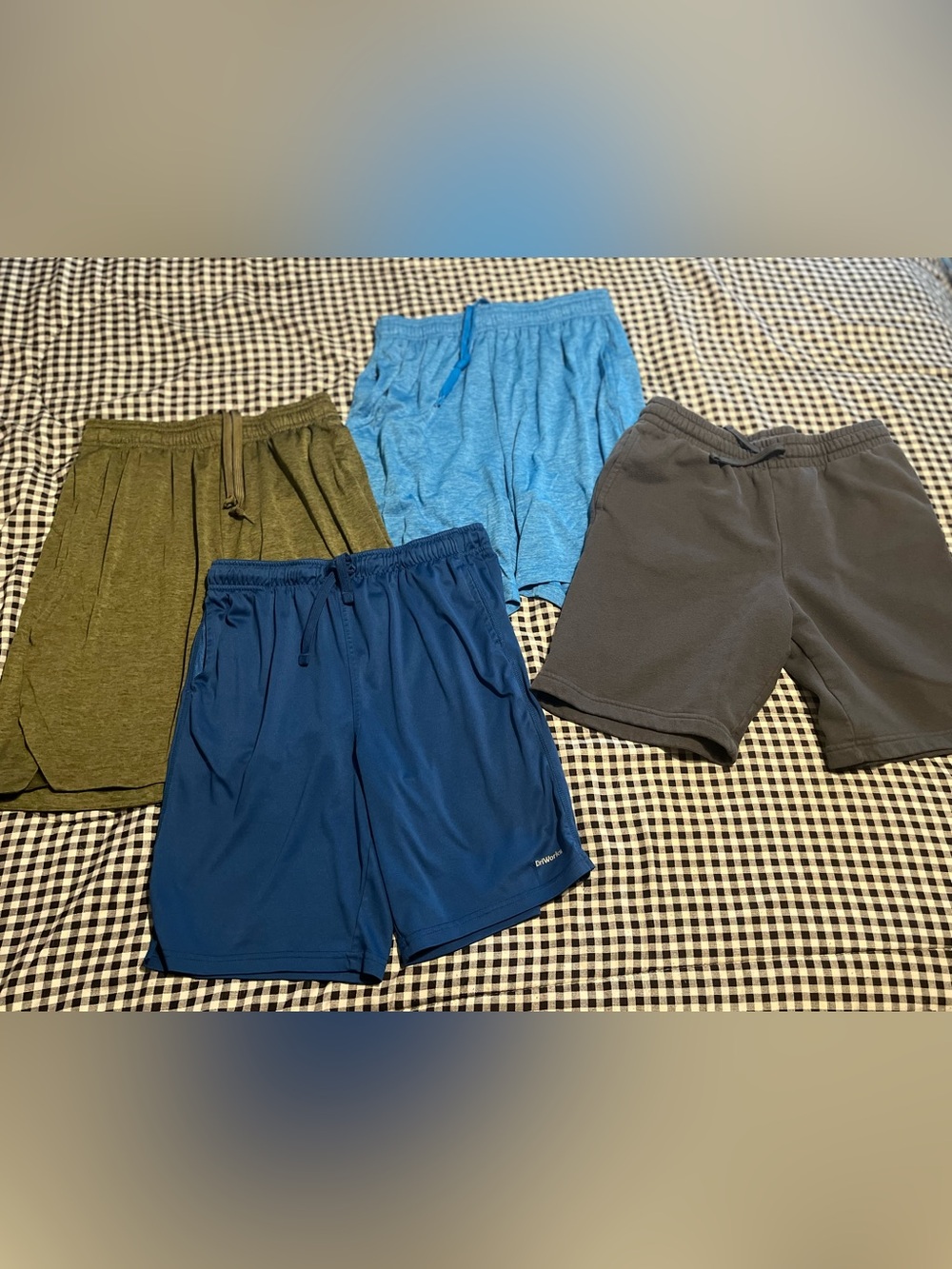 4 pairs boys shorts size 14/16/18